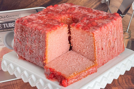 Moist Strawberry Cake